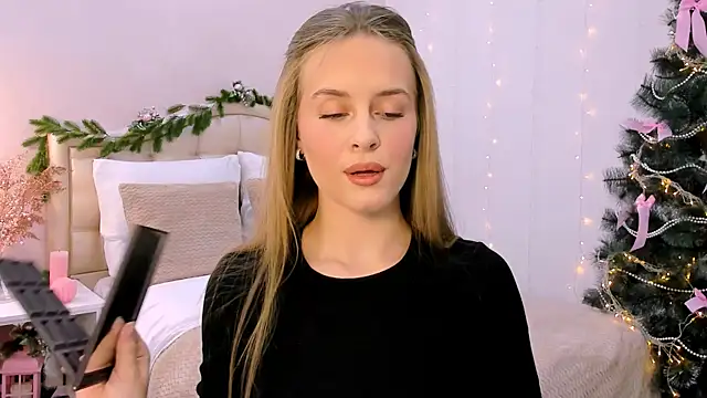 Snapshot of RozzitaBedberry chatting on 01/18/25, 08:09 RozzitaBedberry online show from 01/18/25, 08:09