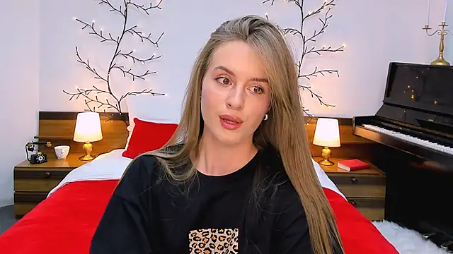 Snapshot of RozzitaBedberry chatting on 01/31/25, 08:22 RozzitaBedberry online show from 01/31/25, 08:22