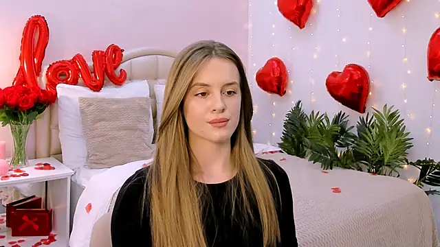 Snapshot of RozzitaBedberry chatting on 02/12/25, 07:24 RozzitaBedberry online show from 02/12/25, 07:24