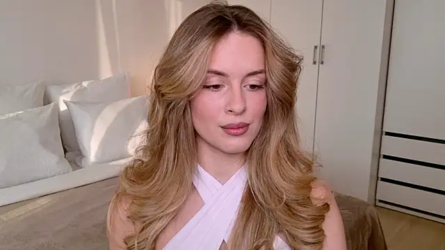 RozzitaBedberry online show from 01/17/26, 11:48