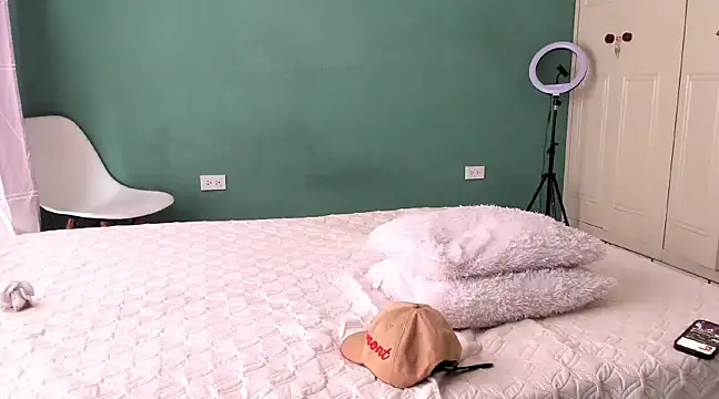 Chandler ken online show from 02/10/25, 03:10