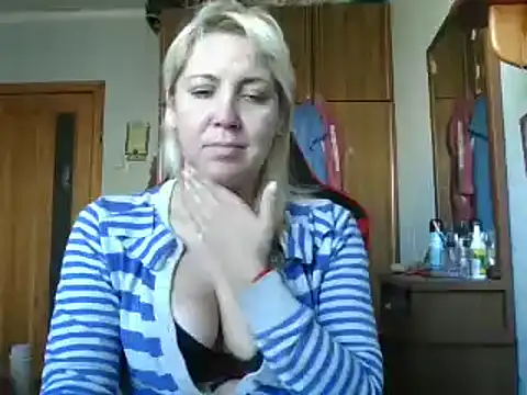 IrinaB1 online show from 10/26/25, 06:08