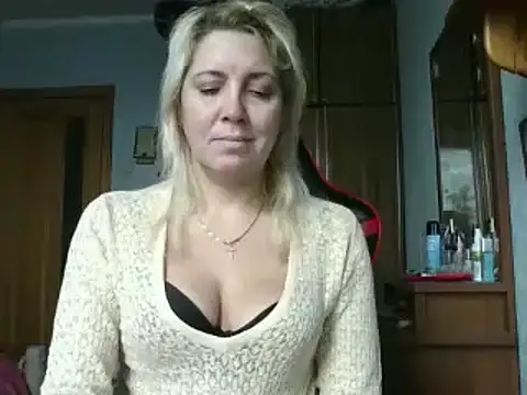 IrinaB1 online show from 11/11/25, 08:14