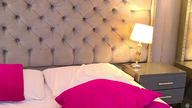 SamantaG online show from 03/18/26, 03:15