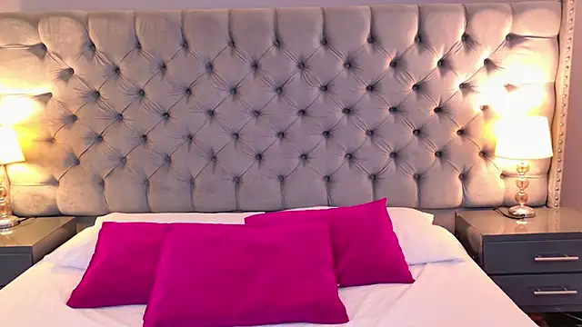 SamantaG online show from 04/07/26, 01:44