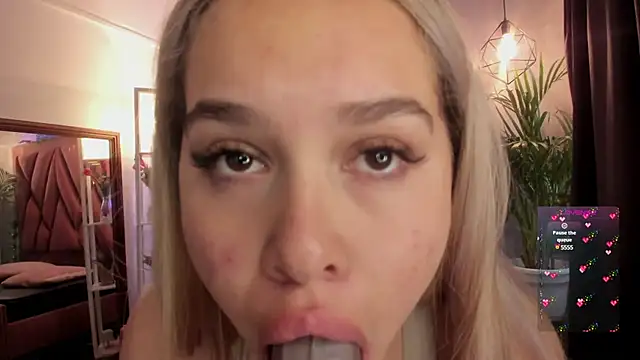 Haelycute online show from 03/04/25, 11:29