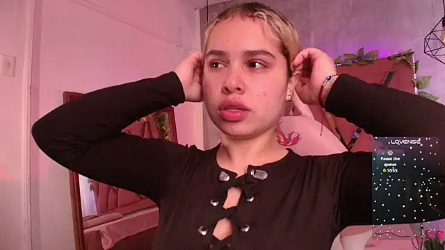 Haelycute online show from 09/09/25, 11:32