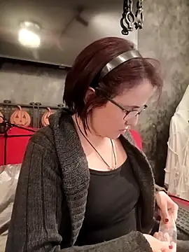 IsisBlake online show from 10/10/25, 03:55