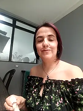 IsisBlake online show from 12/15/25, 04:00