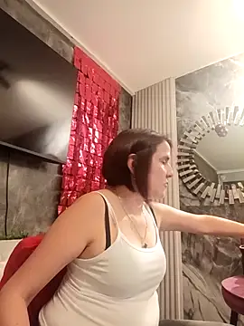 IsisBlake online show from 12/17/25, 06:36