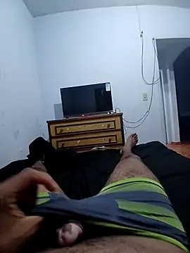 Snapshot of morenogts69 chatting on 12/03/24, 01:52 morenogts69 online show from 12/03/24, 01:52