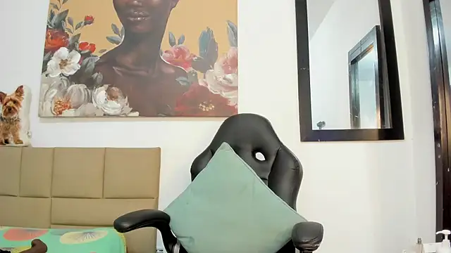 lilybaudyn  online show from 10/27/25, 07:07