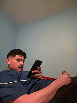 Snapshot of parTy20344 chatting on 01/31/25, 04:17 parTy20344 online show from 01/31/25, 04:17