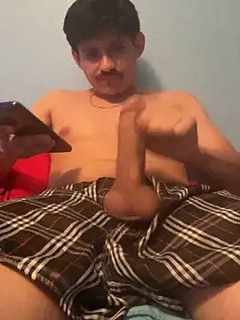 Snapshot of parTy20344 chatting on 09/16/25, 01:06 parTy20344 online show from 09/16/25, 01:06