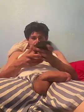 Snapshot of parTy20344 chatting on 11/08/25, 07:01 parTy20344 online show from 11/08/25, 07:01