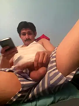 Snapshot of parTy20344 chatting on 11/09/25, 08:01 parTy20344 online show from 11/09/25, 08:01