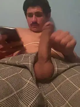 Snapshot of parTy20344 chatting on 11/10/25, 05:17 parTy20344 online show from 11/10/25, 05:17