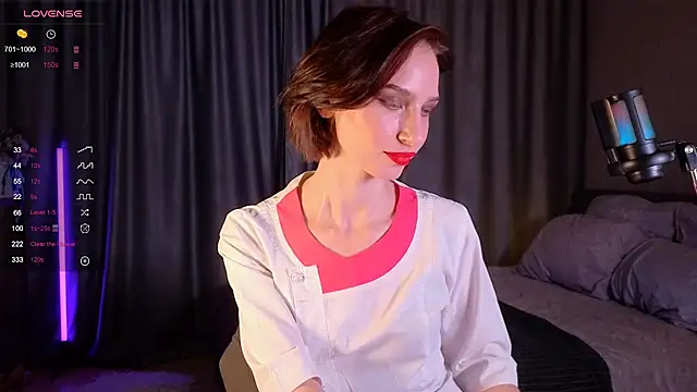 Snapshot of GeraTender1 chatting on 10/30/25, 05:24 GeraTender1 online show from 10/30/25, 05:24