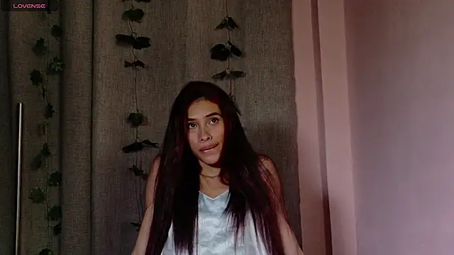 Iamkarlaa doll online show from 02/10/25, 09:58