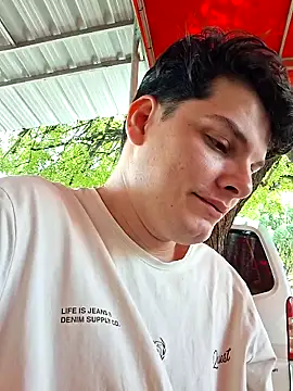  Ottis  online show from 10/12/25, 03:55