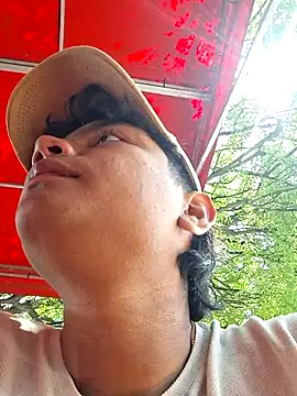  Ottis  online show from 11/05/25, 04:29