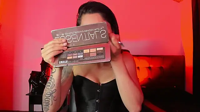 MistressVenena online show from 01/08/26, 01:30