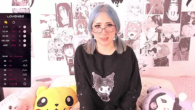 Snapshot of Miwa_violet chatting on 12/15/24, 01:35 Miwa violet online show from 12/15/24, 01:35