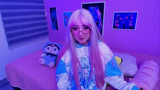 Miwa violet online show from 02/13/26, 09:33