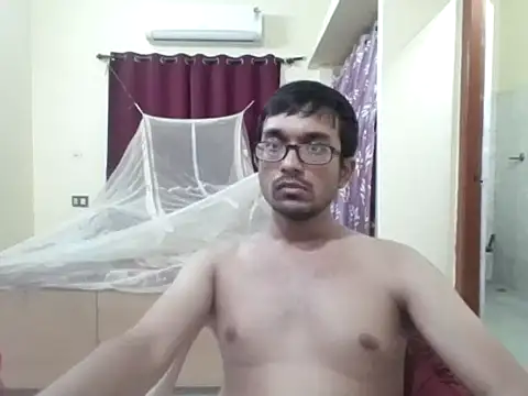 Snapshot of THE_NAKED_BOY chatting on 09/24/25, 03:26 THE NAKED BOY online show from 09/24/25, 03:26