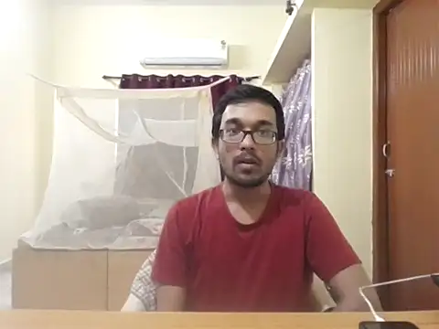 Snapshot of THE_NAKED_BOY chatting on 10/04/25, 03:59 THE NAKED BOY online show from 10/04/25, 03:59