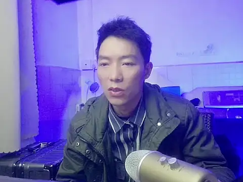 xhqds online show from 02/09/25, 12:41