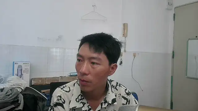 xhqds online show from 04/21/26, 04:52