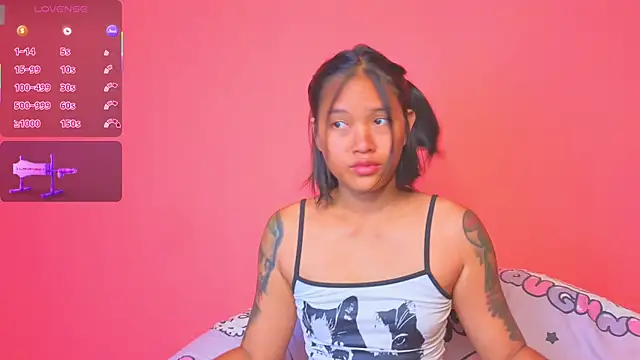 Snapshot of Natsu__ chatting on 02/01/25, 06:10 Natsu online show from 02/01/25, 06:10