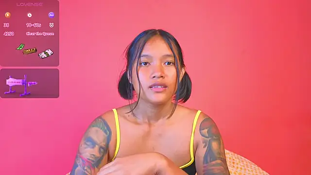 Snapshot of Natsu__ chatting on 02/13/25, 05:33 Natsu online show from 02/13/25, 05:33