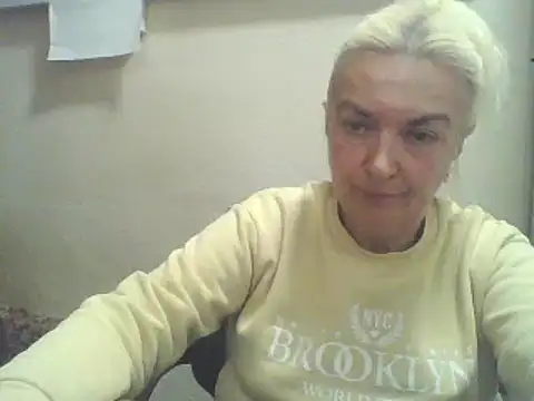 Snapshot of Meri798 chatting on 09/30/25, 07:19 Meri798 online show from 09/30/25, 07:19