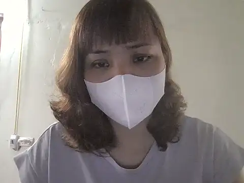 Snapshot of Angela-Eira chatting on 05/05/26, 01:35 Angela-Eira online show from 05/05/26, 01:35