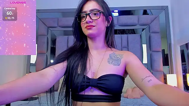 Snapshot of BILIE_ROUSE1 chatting on 03/13/25, 06:48 BILIE ROUSE1 online show from 03/13/25, 06:48