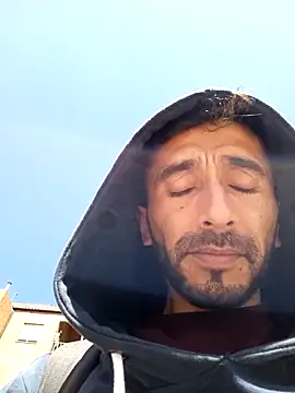 Snapshot of weedmanhot28 chatting on 01/18/25, 06:53 weedmanhot28 online show from 01/18/25, 06:53