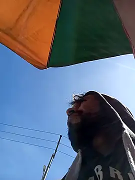 Snapshot of weedmanhot28 chatting on 02/01/25, 03:18 weedmanhot28 online show from 02/01/25, 03:18