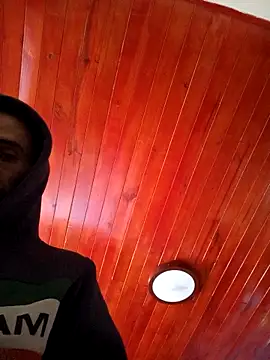 Snapshot of weedmanhot28 chatting on 09/20/25, 05:03 weedmanhot28 online show from 09/20/25, 05:03