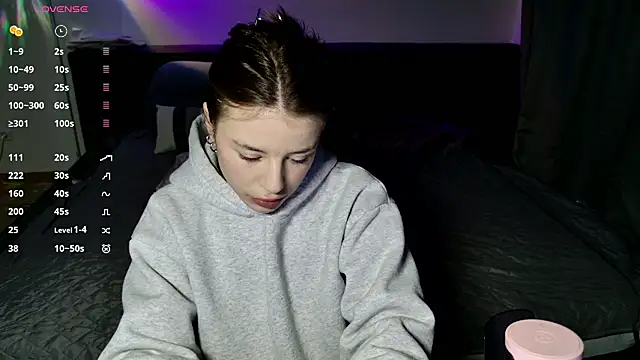 MazzyDoll online show from 12/21/25, 04:14