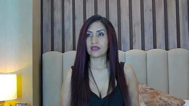 Snapshot of MonicaMoret chatting on 01/24/25, 12:52 MonicaMoret online show from 01/24/25, 12:52