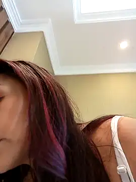 Snapshot of MonicaMoret chatting on 02/14/25, 12:03 MonicaMoret online show from 02/14/25, 12:03