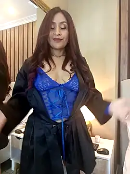 Snapshot of MonicaMoret chatting on 02/21/25, 03:21 MonicaMoret online show from 02/21/25, 03:21