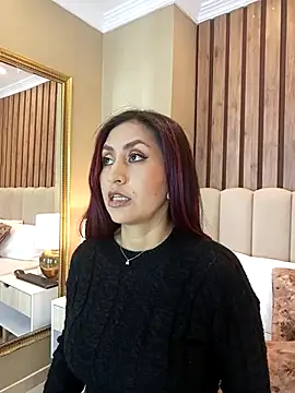 Snapshot of MonicaMoret chatting on 02/25/25, 12:03 MonicaMoret online show from 02/25/25, 12:03