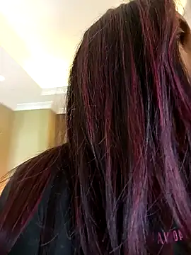 Snapshot of MonicaMoret chatting on 03/10/25, 12:04 MonicaMoret online show from 03/10/25, 12:04