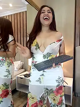 Snapshot of MonicaMoret chatting on 03/14/25, 03:25 MonicaMoret online show from 03/14/25, 03:25