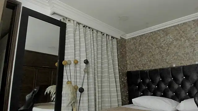 stella xue online show from 01/22/25, 02:26