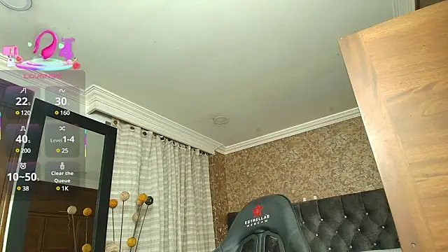 stella xue online show from 03/18/25, 08:48