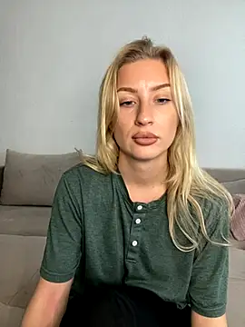 belle98 online show from 11/25/25, 09:42